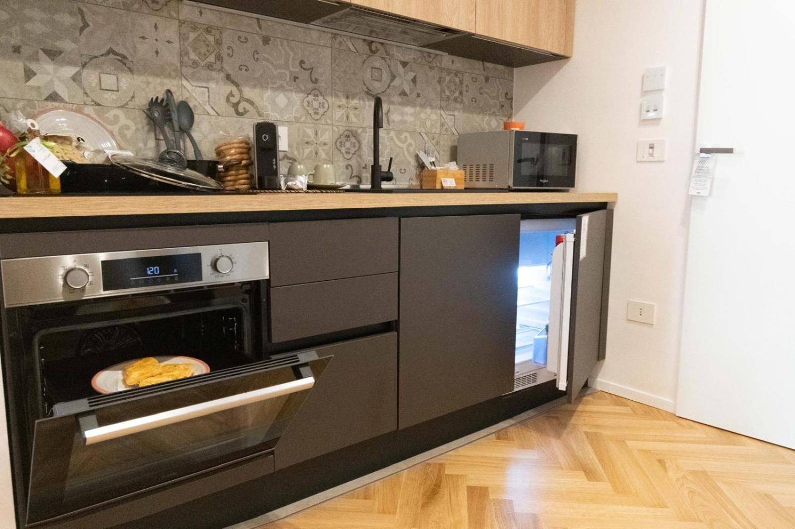 Centro Storico Rooms & Suites Manfredonia Esterno foto